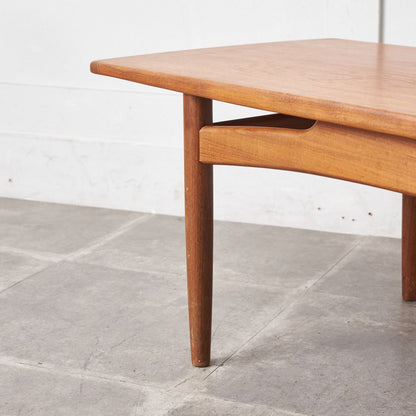 brasilia センターテーブル (ソリッドチークロングジョンテーブル)