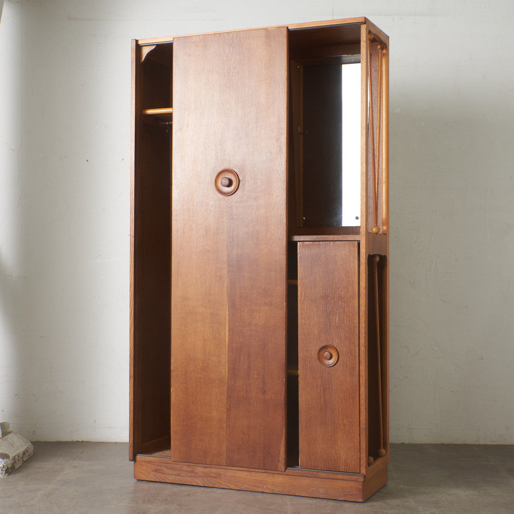 英国クラシック アールデコ様式 ワードローブ