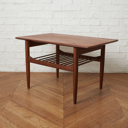 Danish オケージョナルテーブル (8021)