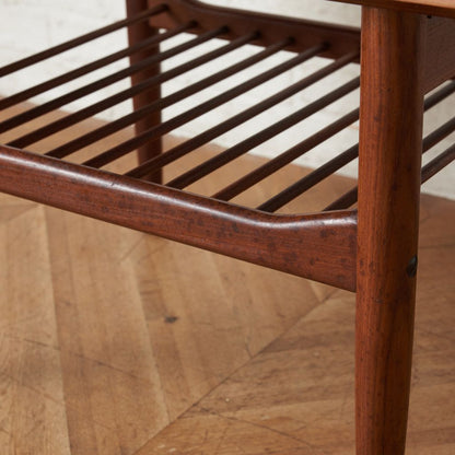 Danish オケージョナルテーブル (8021)