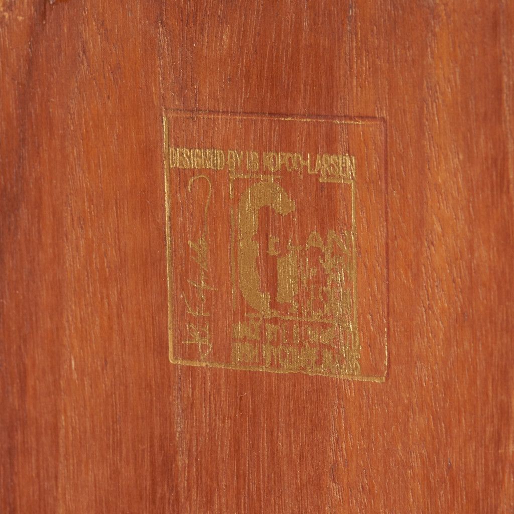 Danish オケージョナルテーブル (8021)