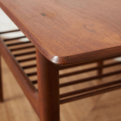 Danish オケージョナルテーブル (8021)