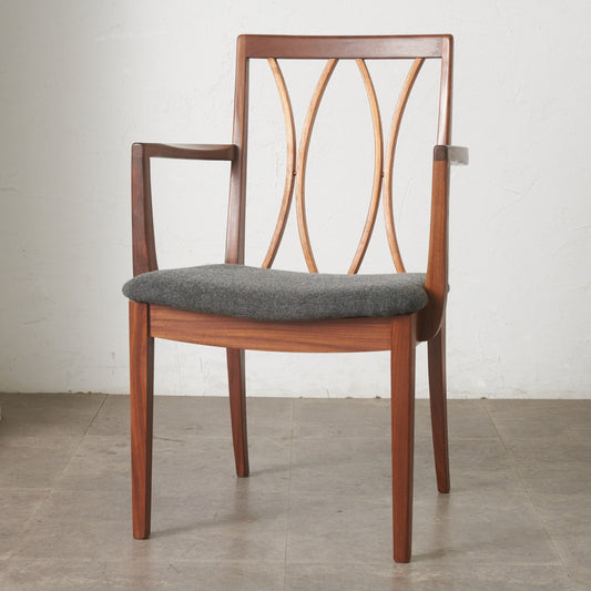 Fresco X-BACK カーブバックアームチェア / 張替済