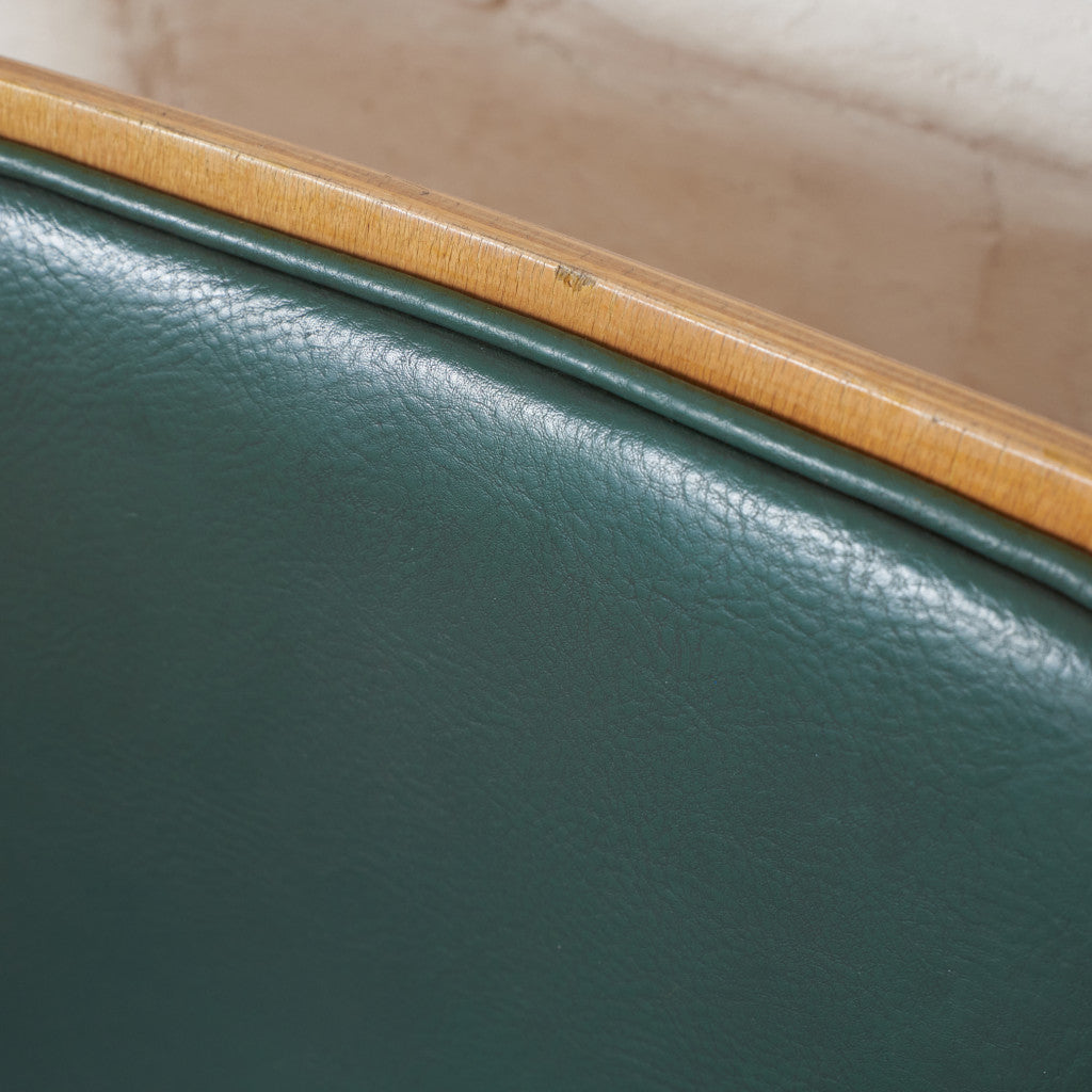 セブンチェア / フロントパディング