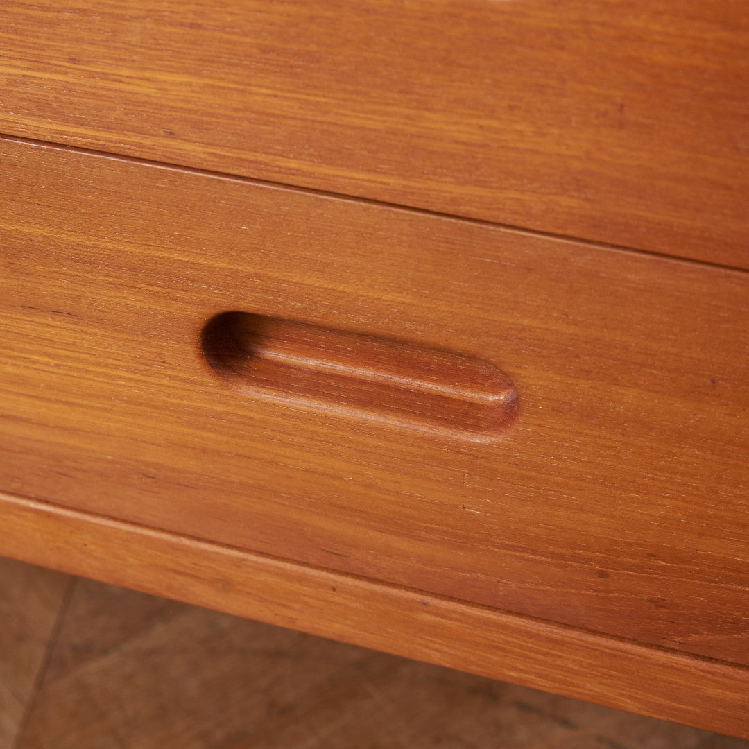 デンマークヴィンテージ チーク無垢材 5段チェスト｜ニールス・バッハ