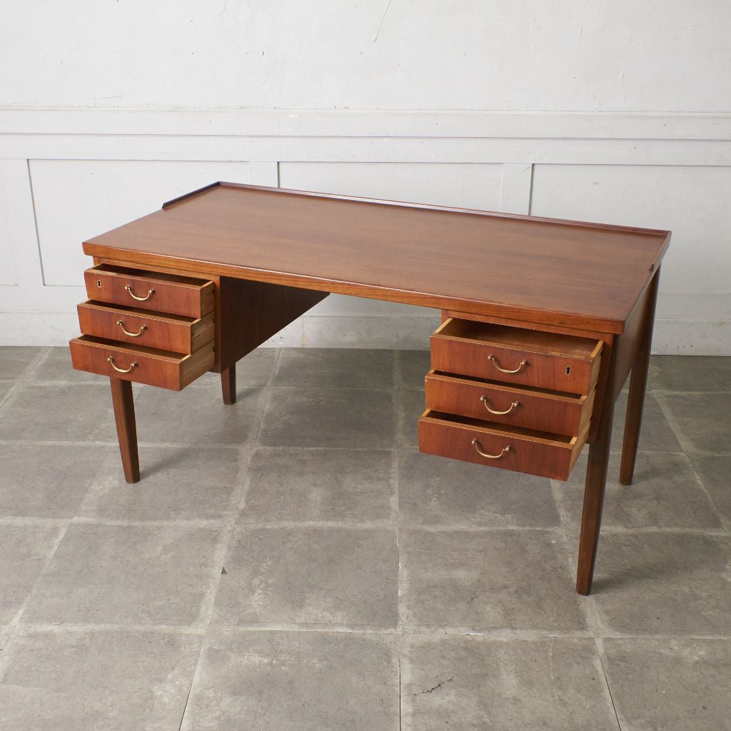 デンマーク製ヴィンテージ 両袖デスク