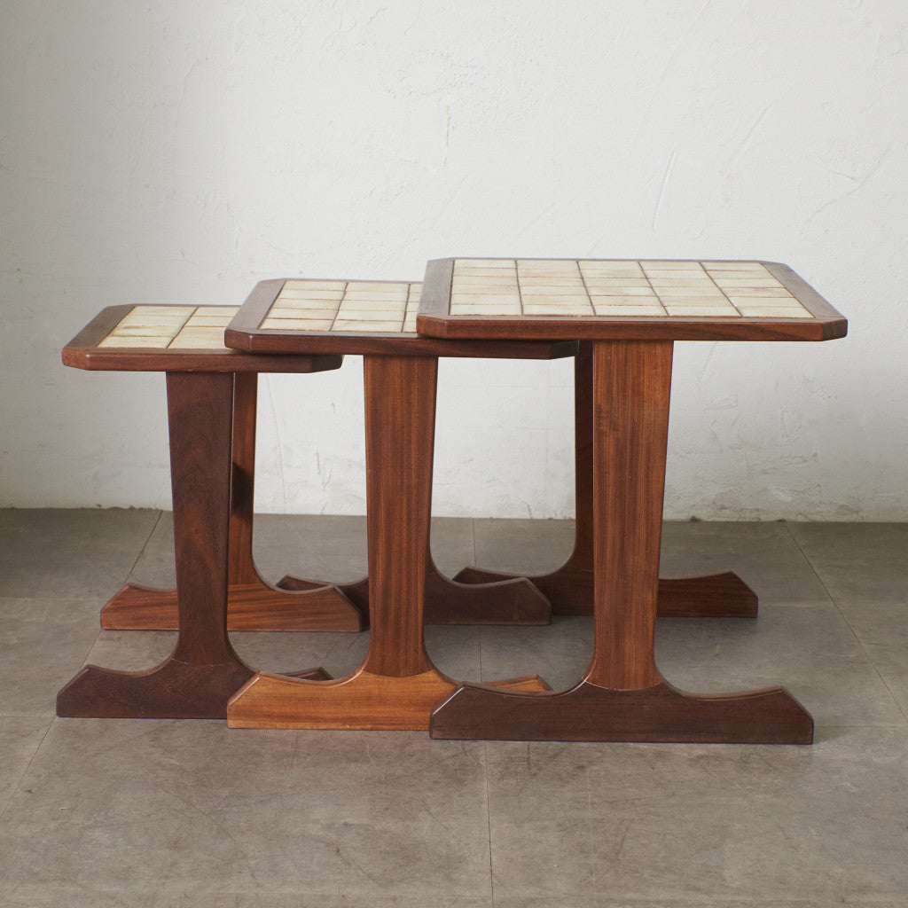 ヴィンテージ タイルトップ ネストテーブル (3585D)