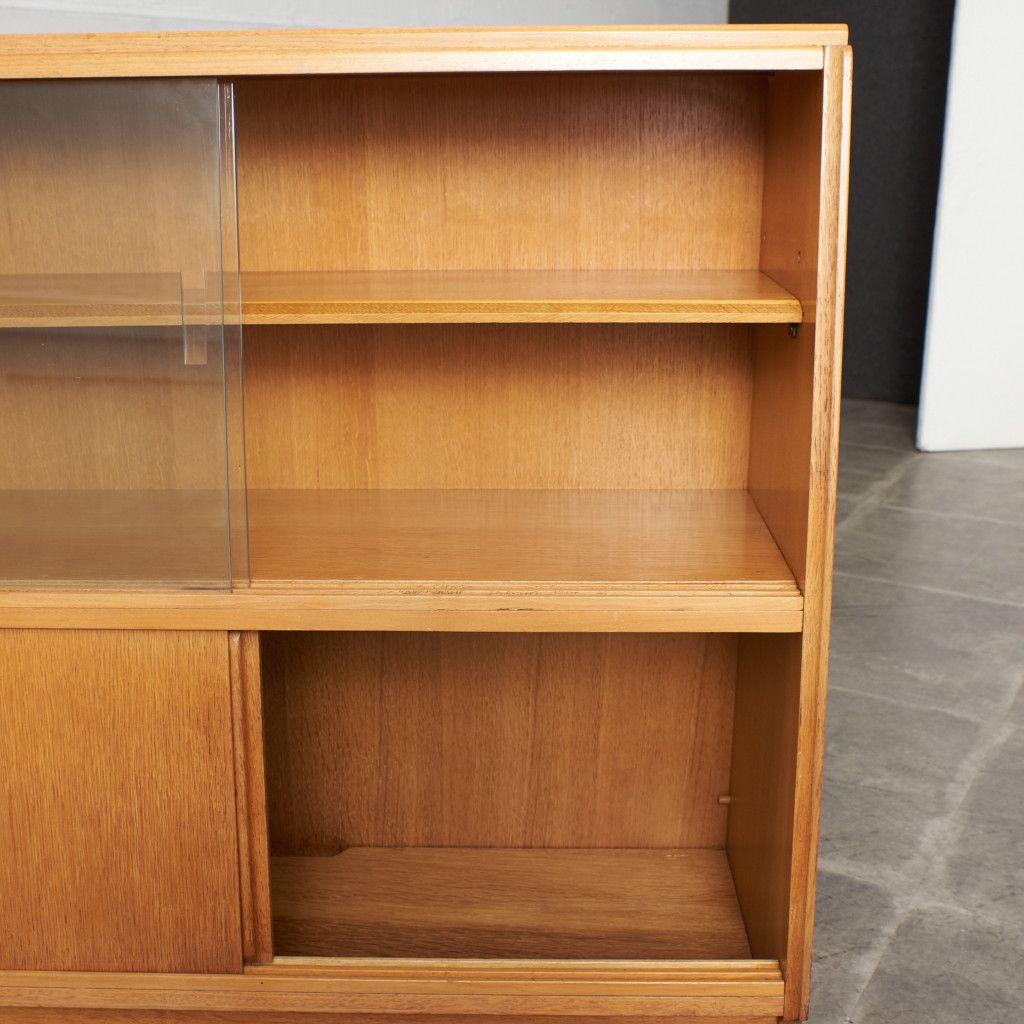 Brandon ガラスキャビネット