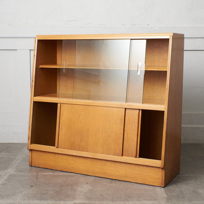 Brandon ガラスキャビネット