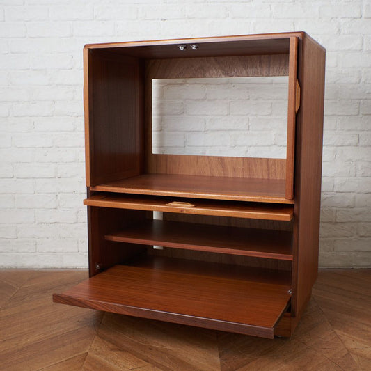 fresco TVキャビネット