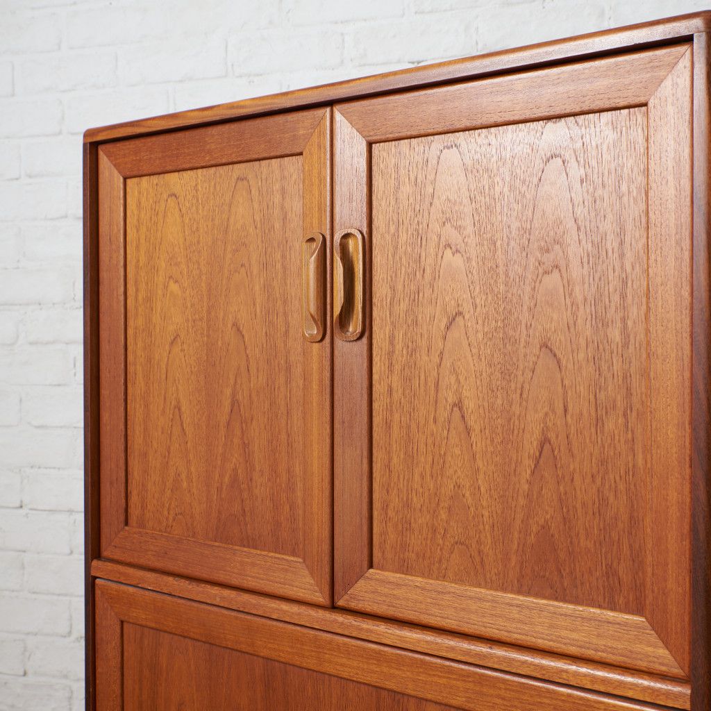 fresco TVキャビネット