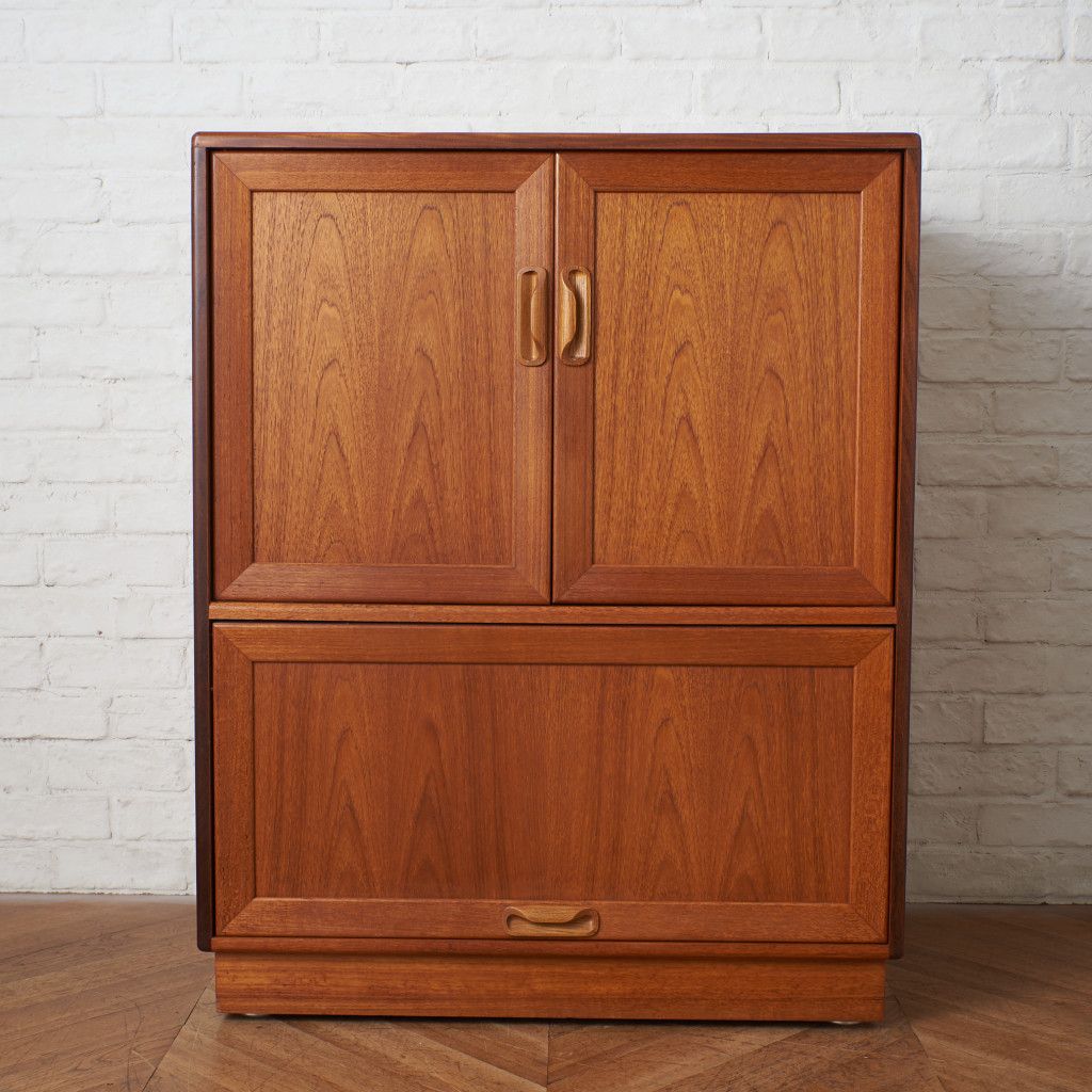 fresco TVキャビネット