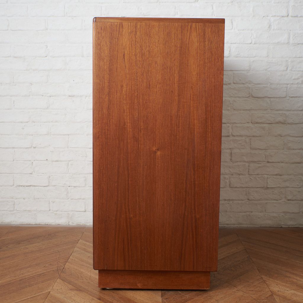 fresco TVキャビネット