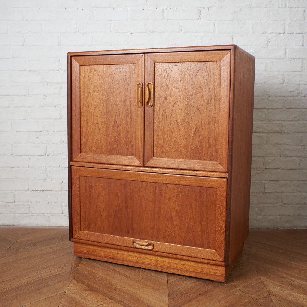 fresco TVキャビネット