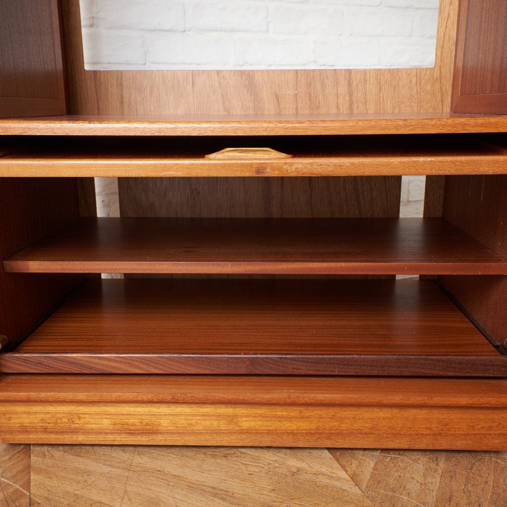 fresco TVキャビネット