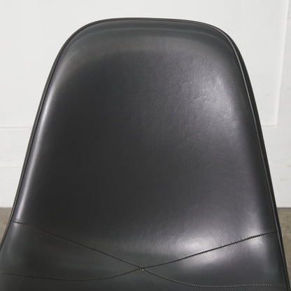 サイドシェルチェア スタッキングベース