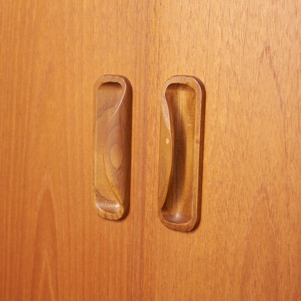 fresco TVキャビネット