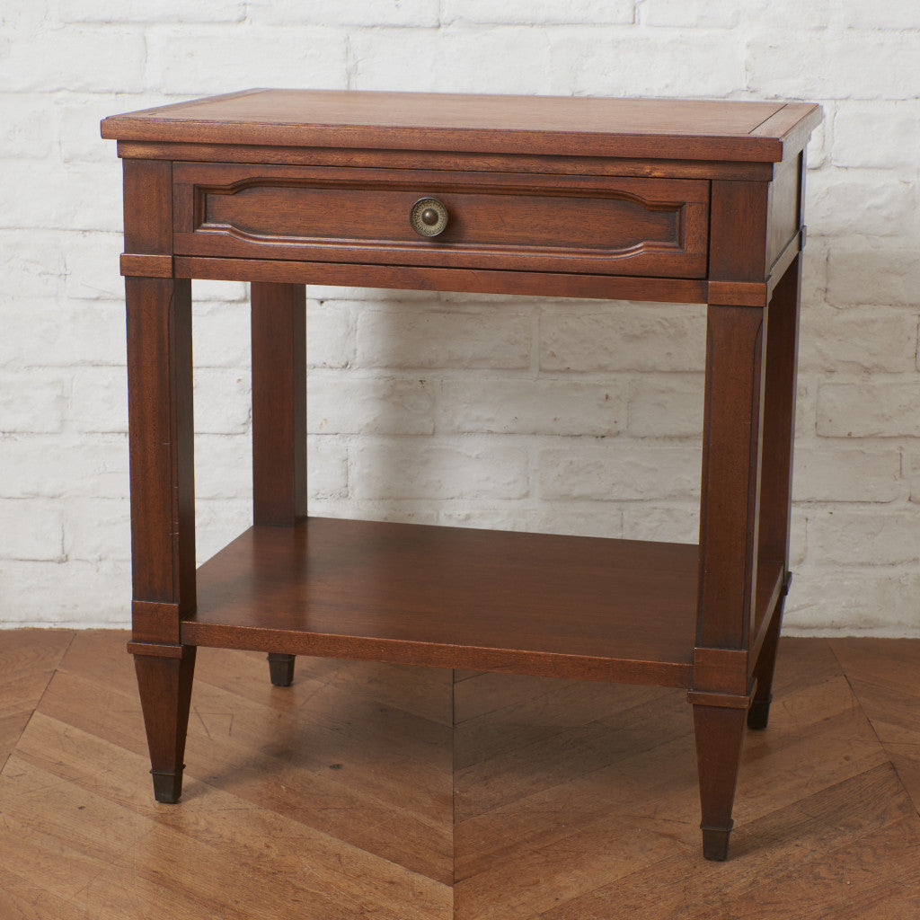 TRIUNE ナイトテーブル – rocca rocca