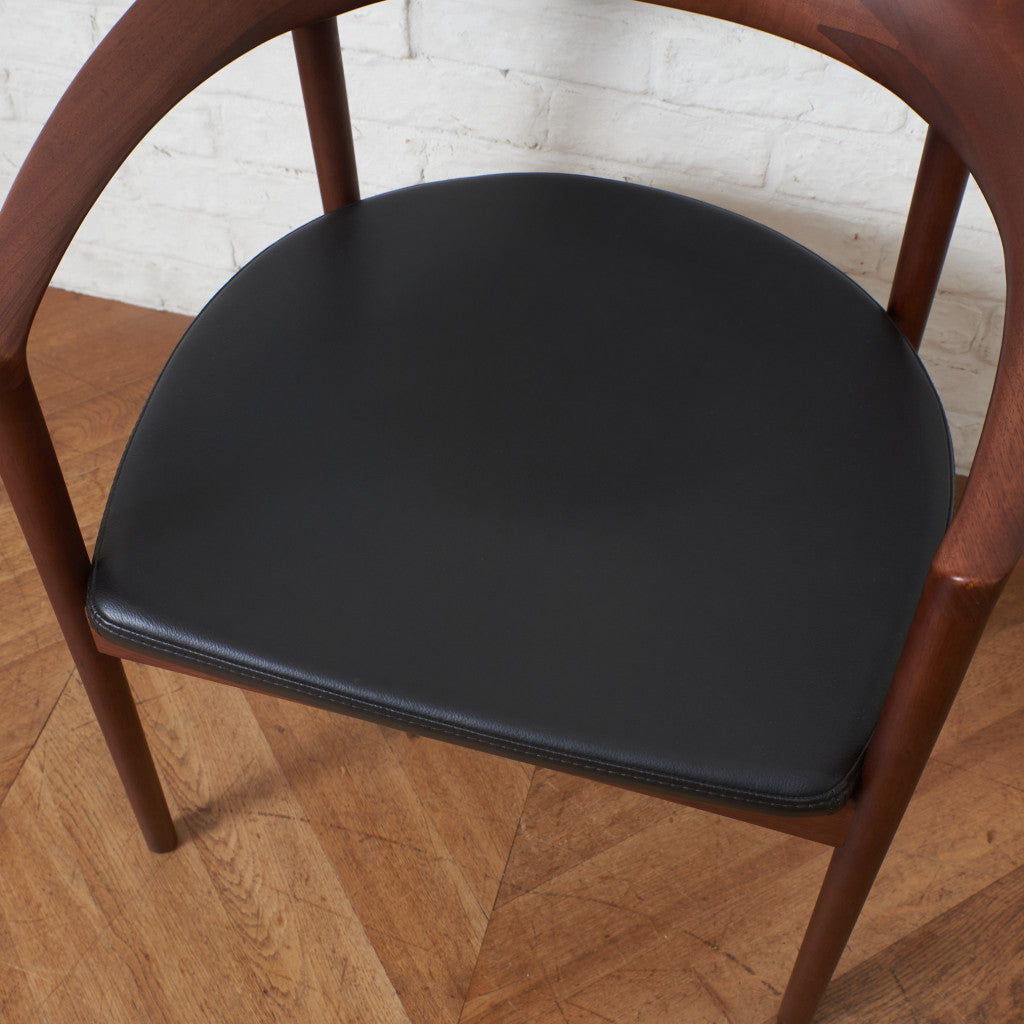 HORSE SHOE アームチェア