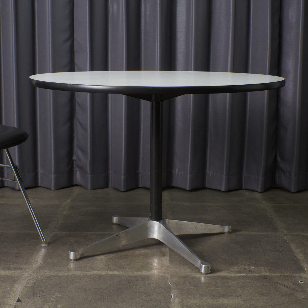 イームズ コントラクトベース ラウンドテーブル