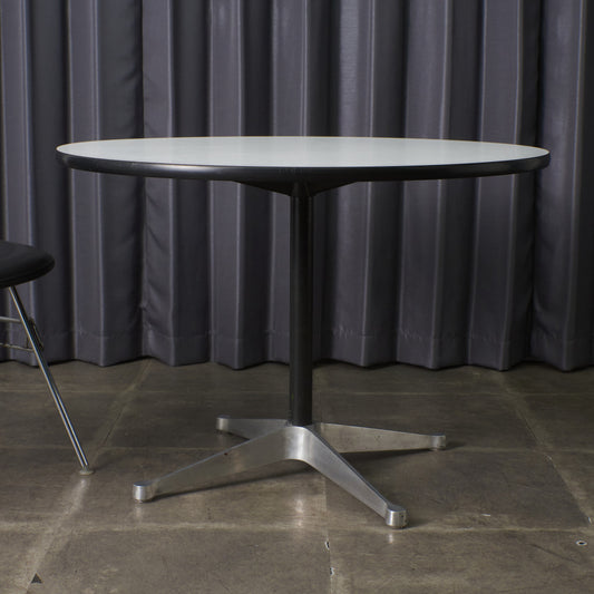 イームズ コントラクトベース ラウンドテーブル