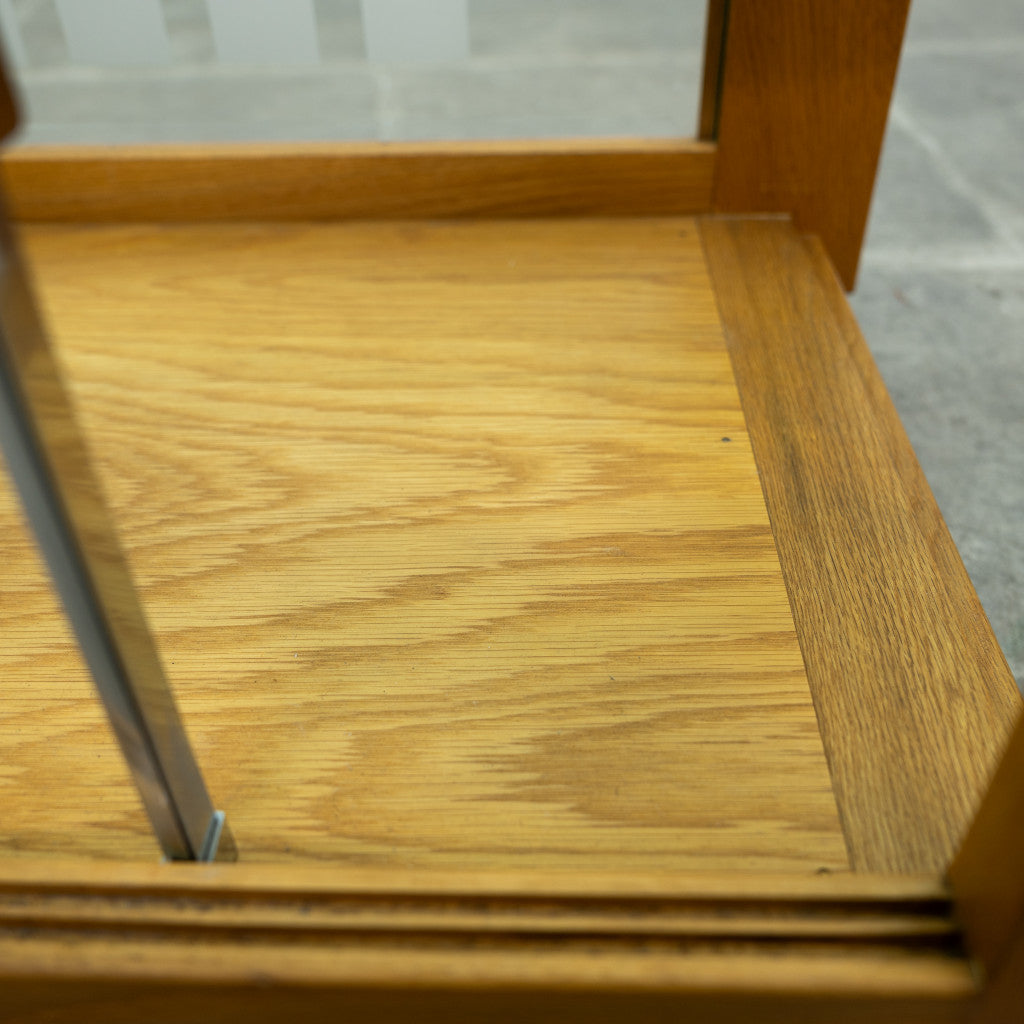 キャスター付きショーケース