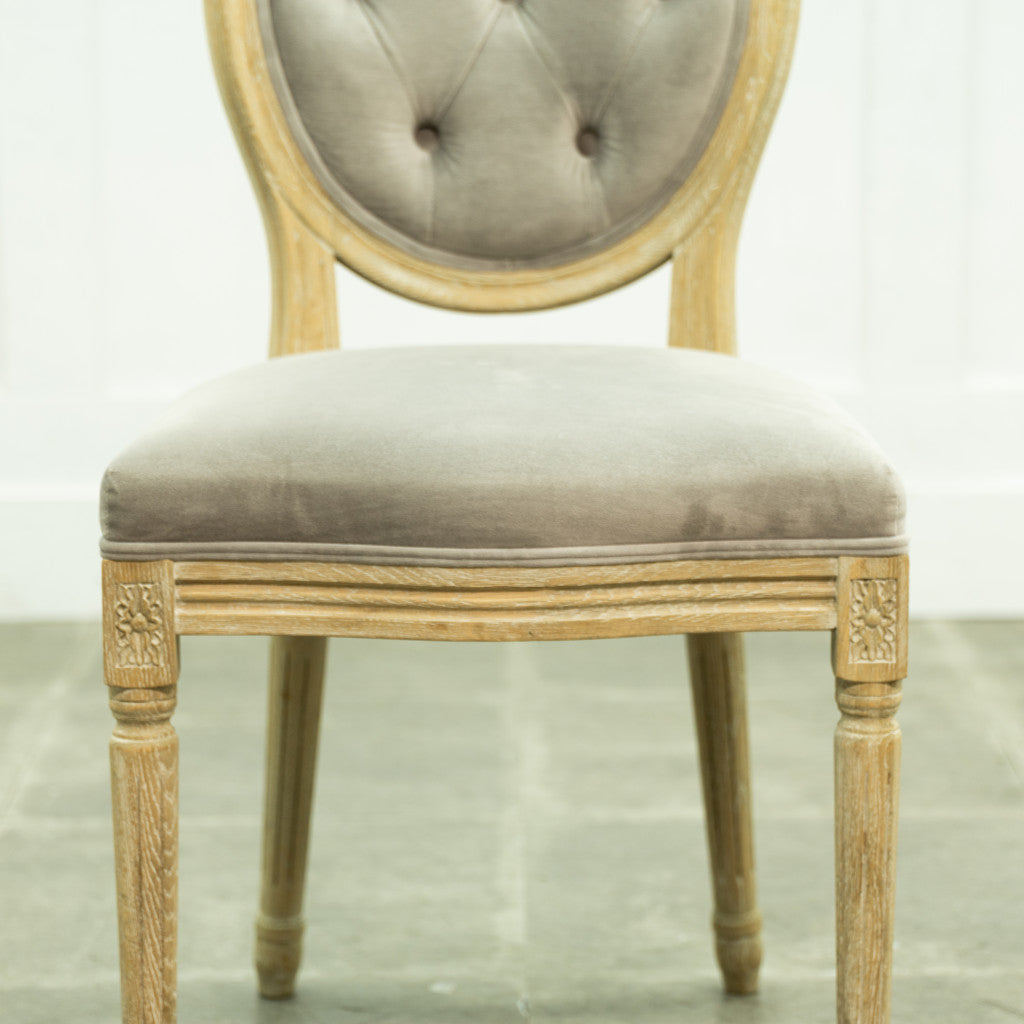 バルーンバックチェア