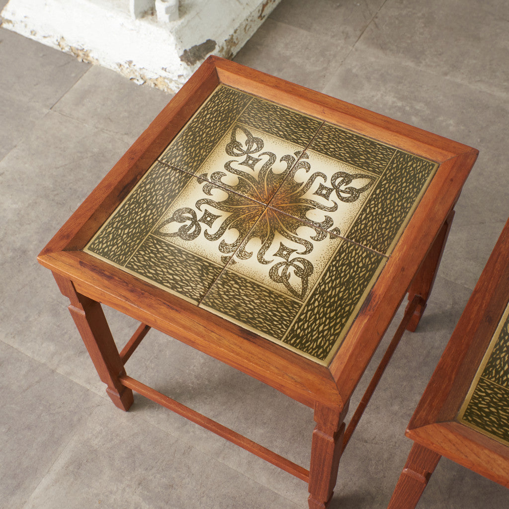 英国ヴィンテージ タイルトップ ネストコーヒーテーブル