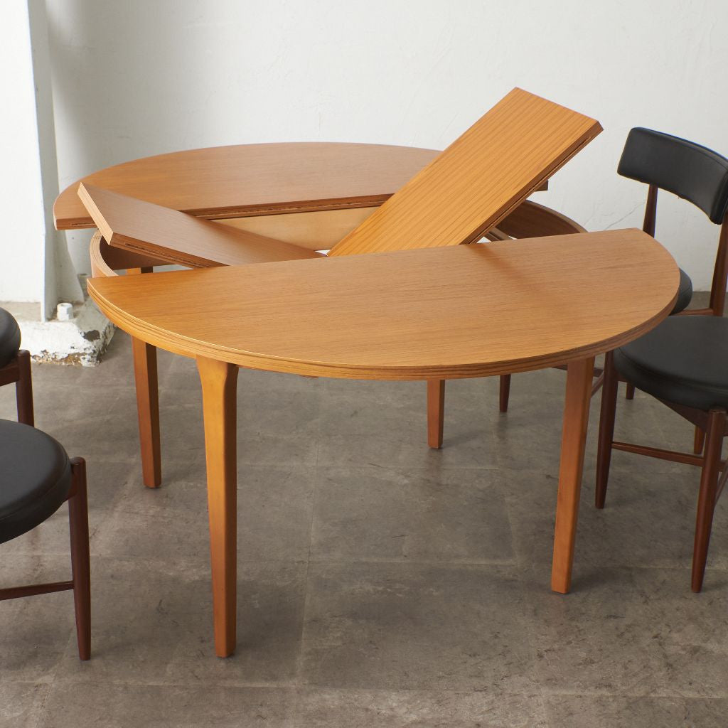 英国ヴィンテージ ラウンドダイニングテーブル