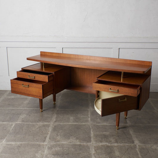 Brass-fitted ドレッシングデスク (1920)