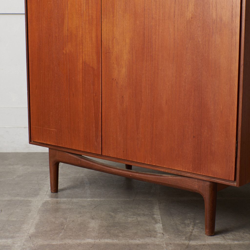 Danish ワードローブ