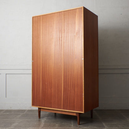 Danish ワードローブ