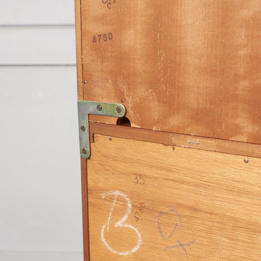 Chevron ヴィンテージ ウォールキャビネット