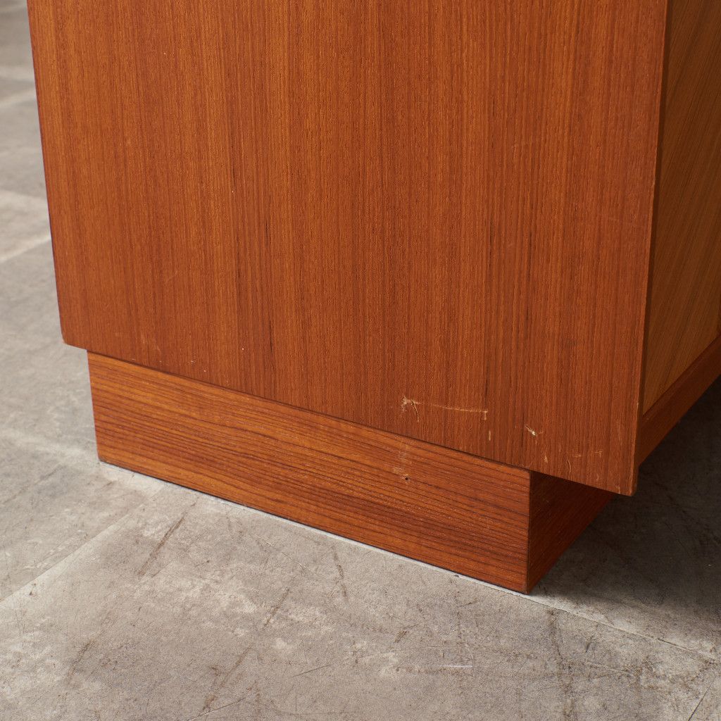 Chevron ヴィンテージ ウォールキャビネット