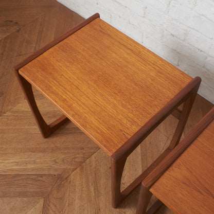 Quadrille ヴィンテージ ネストテーブル