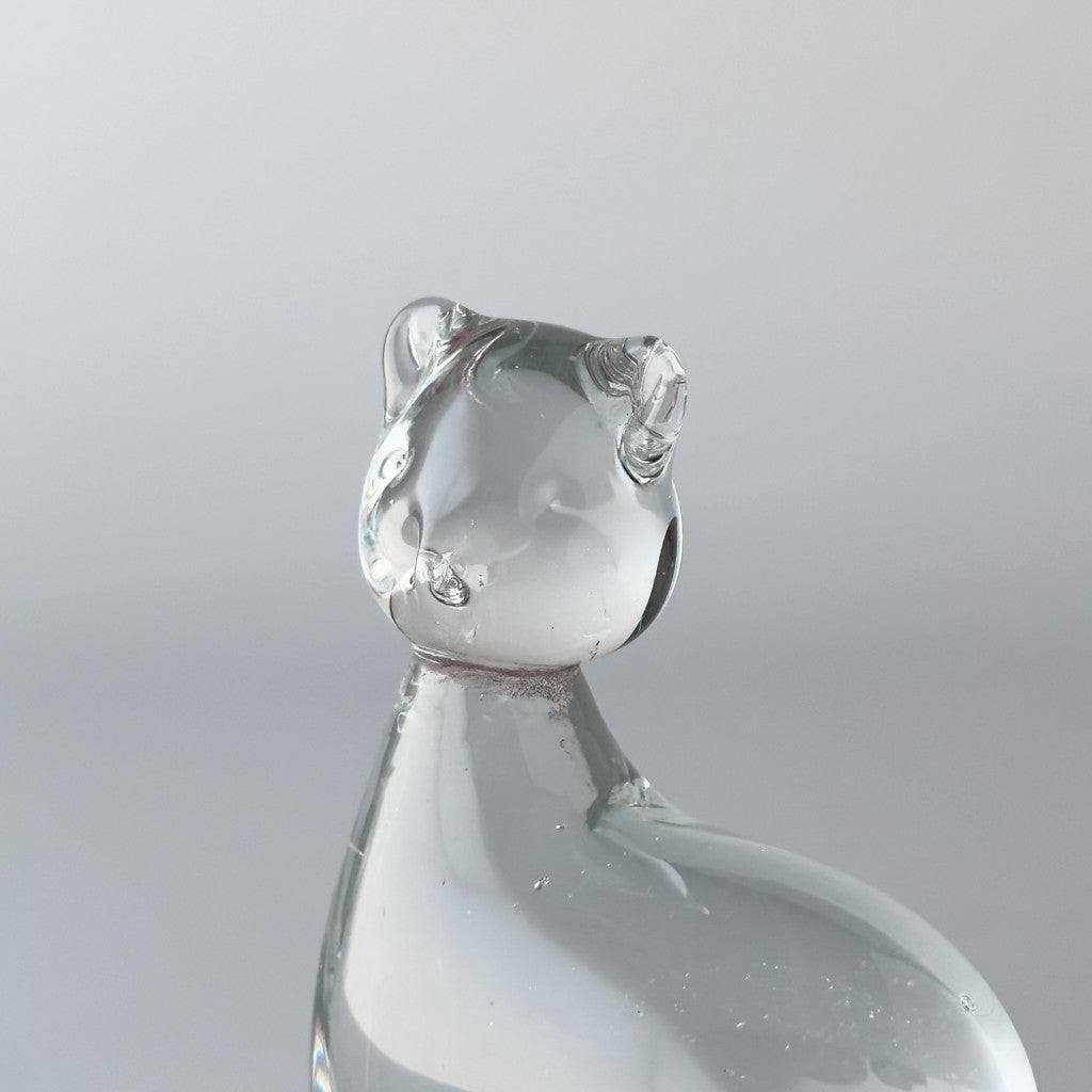 ヴィンテージ 猫のフィギュリン