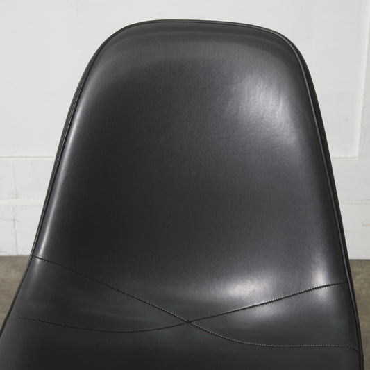 サイドシェルチェア スタッキングベース