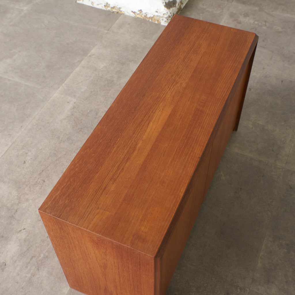 Form FIVE キャビネット