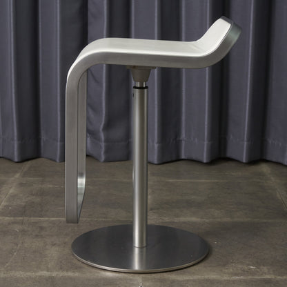 LEM 本革張りスツール