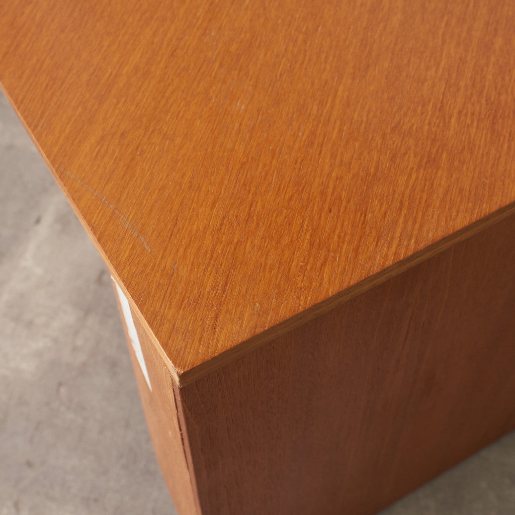 ヴィンテージ 凹型コーナーキャビネット