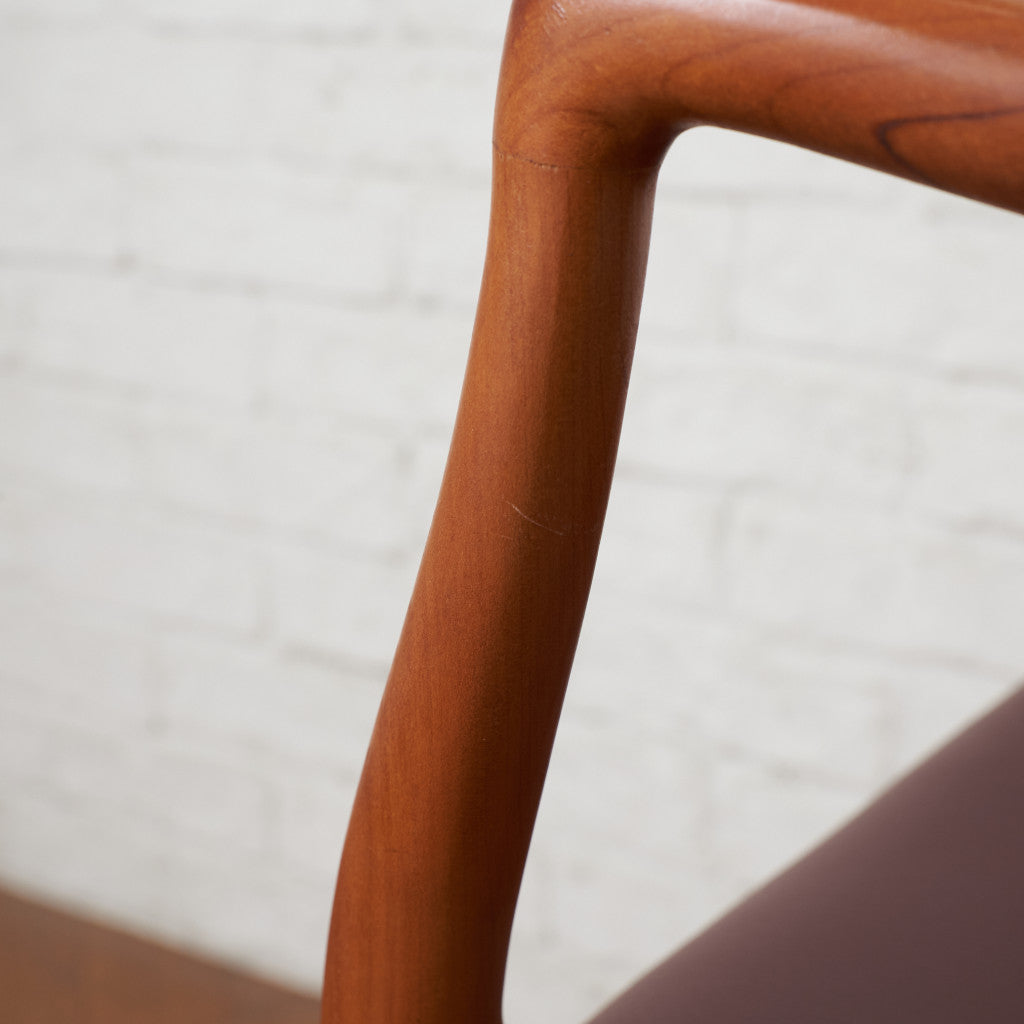 No.62 チェア (チェリー×本革) / 張替済