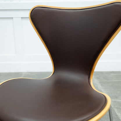 セブンチェア / フロントパディング