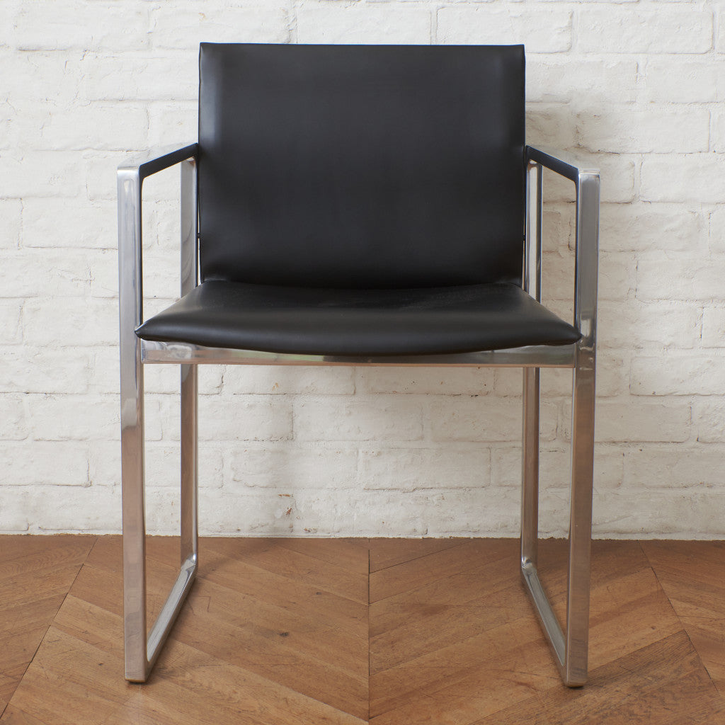 184 EVE アームチェア