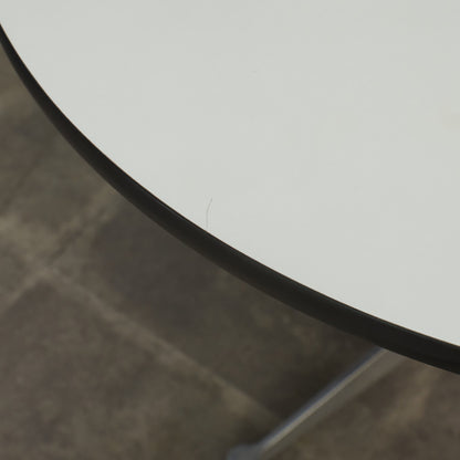 イームズ コントラクトベース ラウンドテーブル