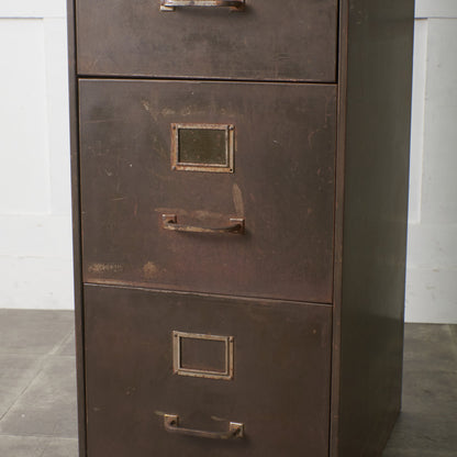 4段 メタルキャビネット