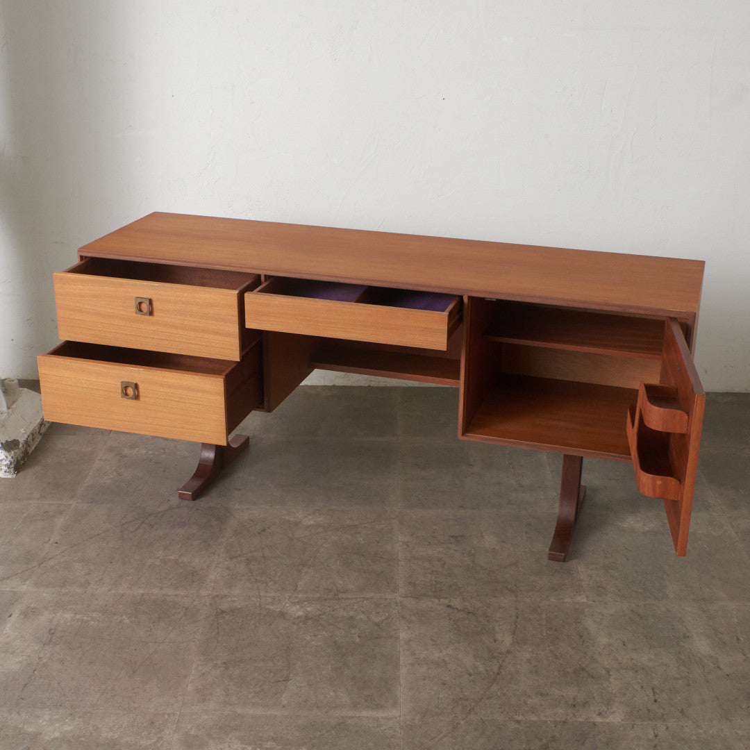 Form FIVE ヴィンテージデスク (2000)