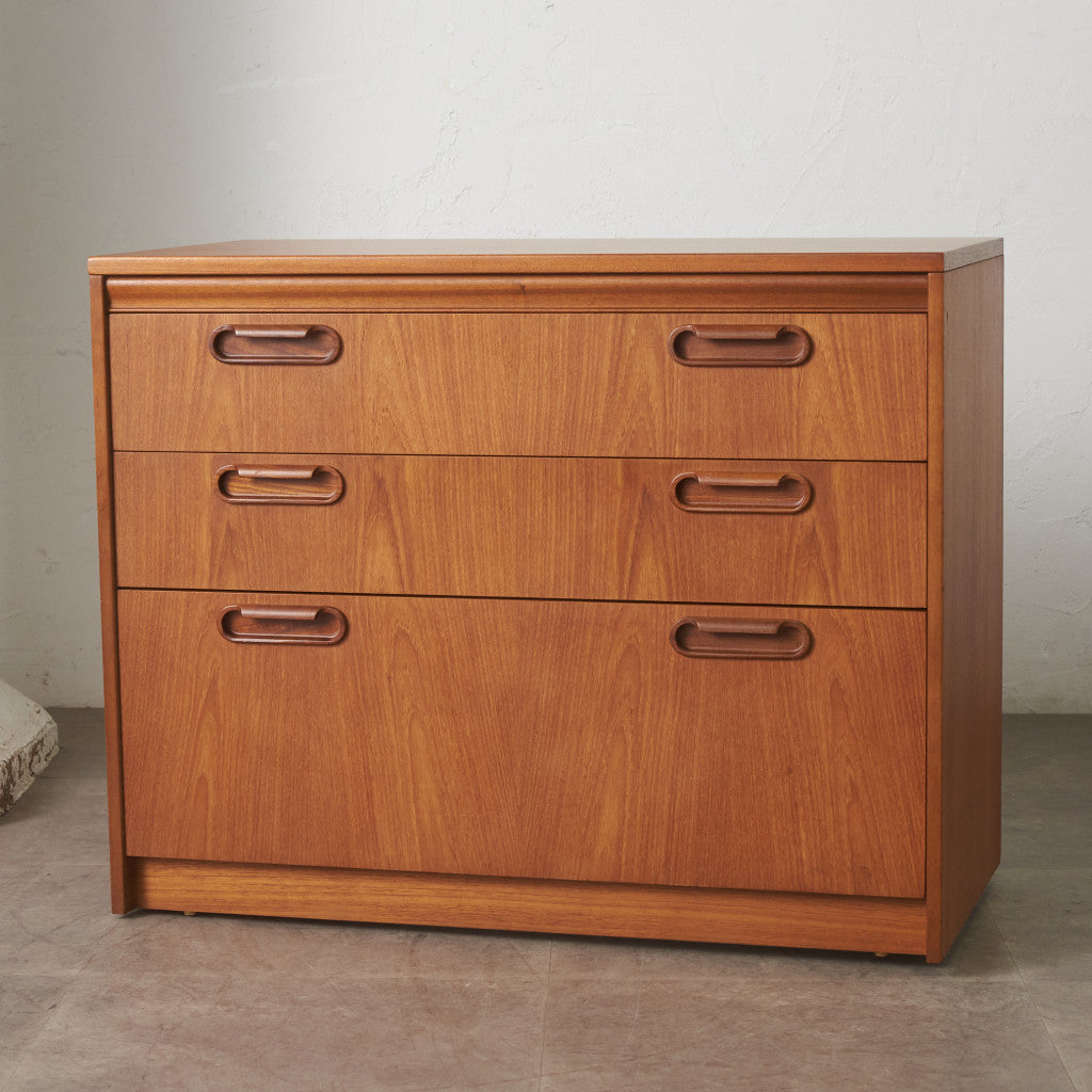 英国 ヴィンテージ 3段 チェスト｜rocca rocca