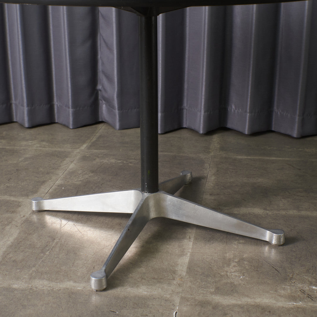 イームズ コントラクトベース ラウンドテーブル