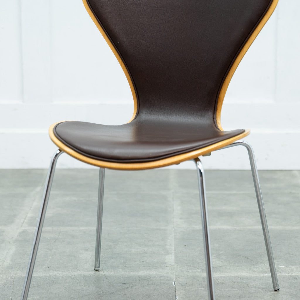 セブンチェア / フロントパディング