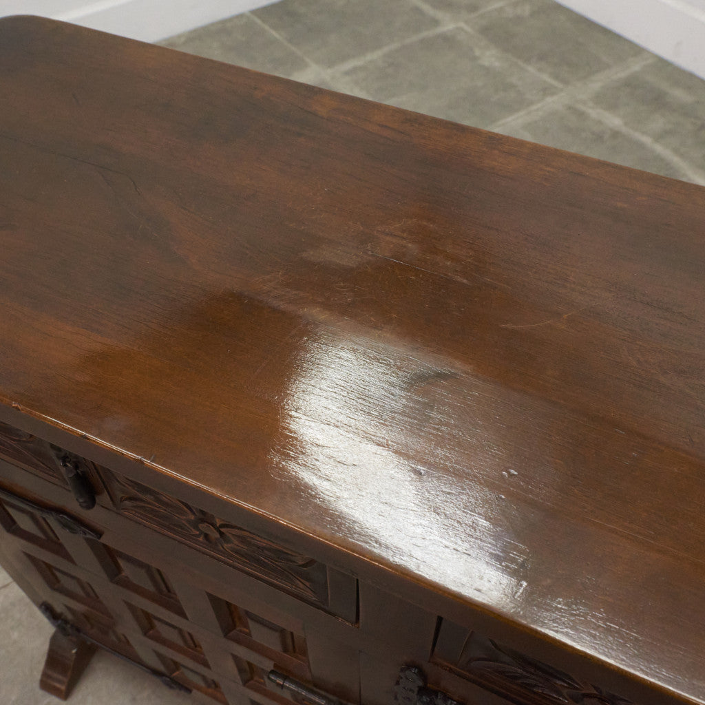 スパニッシュカントリースタイル サイドボード